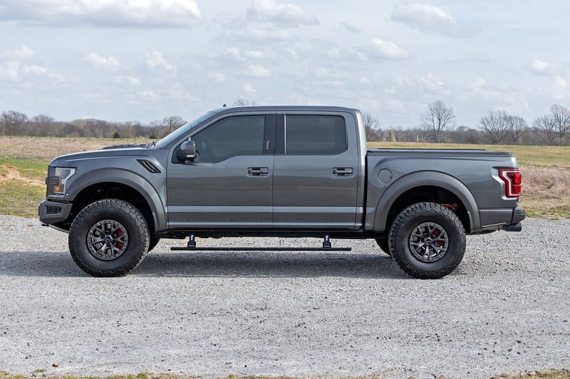 Power Running Boards | Ford F-150/Lightning/F-250/F-350/Raptor (15-26) | Rough Country