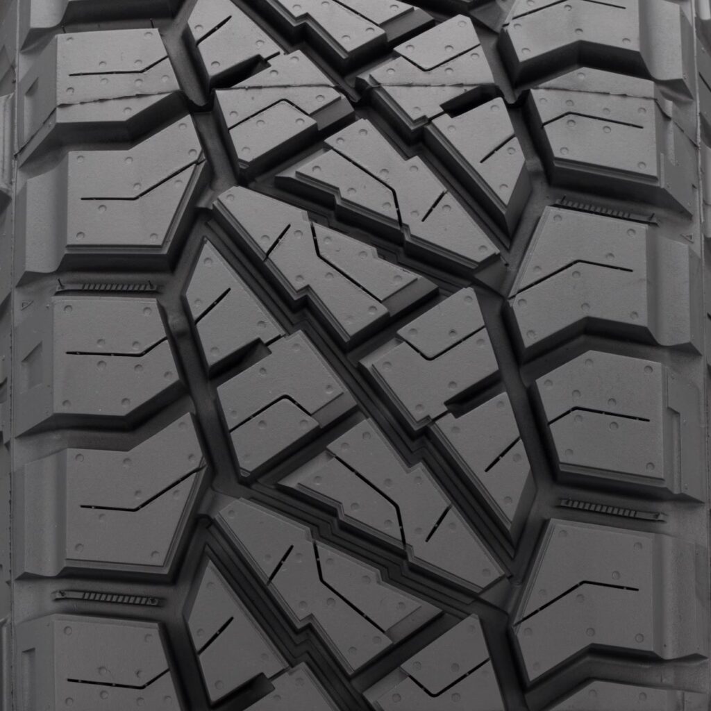 Nitto 217020 Ridge GRAPPLER 35x12.5R17 121q Tire